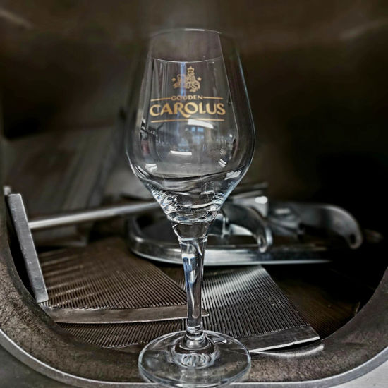 Afbeeldingen van Glas Gouden Carolus 33cl
